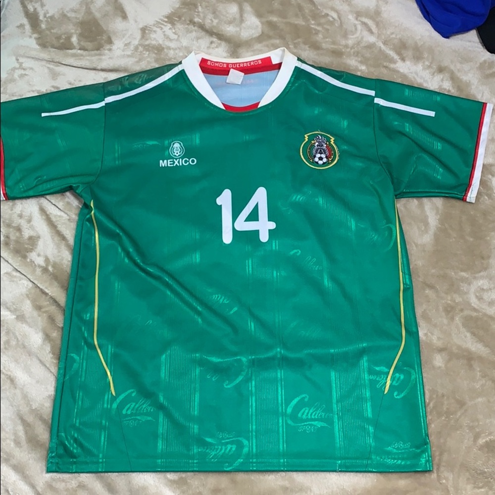 Sports shirt